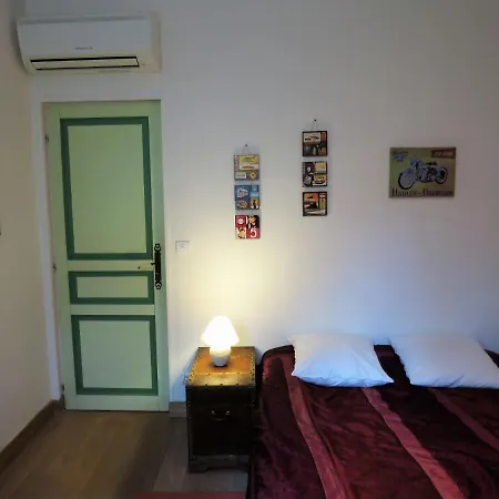 La Maison Bleue Villa *